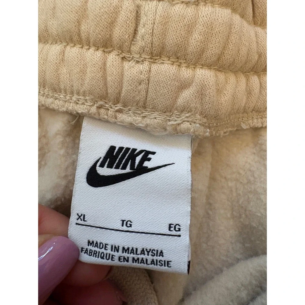 Nike Jogger Pants Kids XL Tan Fleece Embroidered Logo Sweatpants